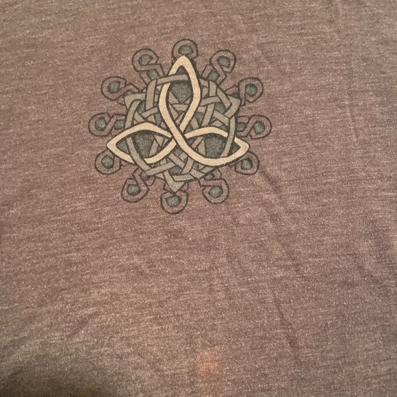 Soft tee - Picture 2 of 4